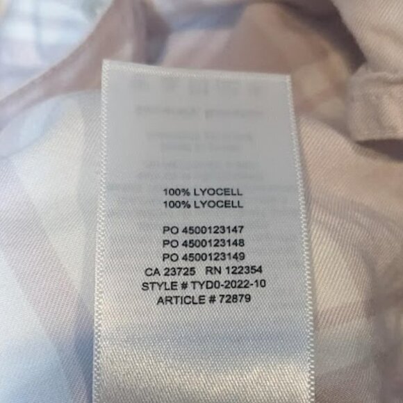 Aritzia the Group Babaton | Long Sleeve Utility Shirt in White/Clover Plaid - Picture 6 of 7